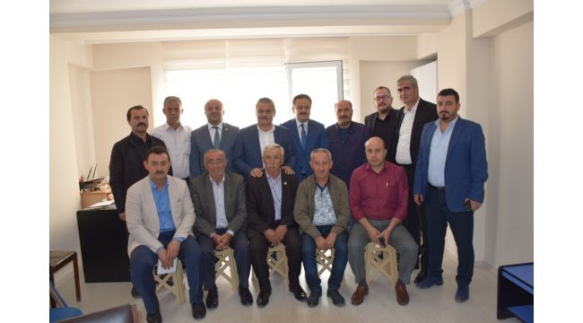 AK Parti teşkilatından muhtarlara ziyaret