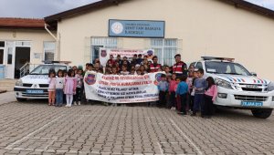 Jandarma'dan öğrencilere trafik dersi
