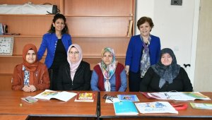 Karabük'te okuma-yazma kursiyerlerine hediye