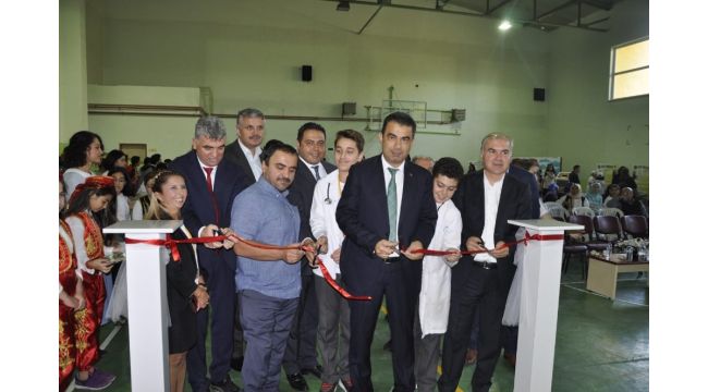 Safranbolu'da 4006 TÜBİTAK Bilim Fuarı açıldı