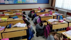 Safranbolu'da okullarda deprem tatbikatı yapıldı