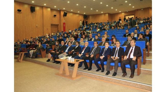 Geleceğin doktorları beyaz önlük giydi