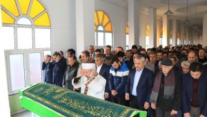 Karabükspor'un eski Başkanı Ziya Ünsal son yolculuğuna uğurlandı