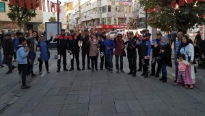 Polisler 'KADES' i tanıttı