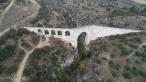 Sadrazam İzzet Mehmet Paşa'nın yaptırdığı 2 asırlık eserler ihtişamını koruyor