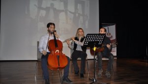Safranbolu'da öğretmenler meslektaşlarına konser verdi