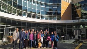 Tedavi edilen Çinli turistler hatıra fotoğrafıyla ayrıldı
