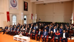 Vali Gürel muhtarlarla buluştu