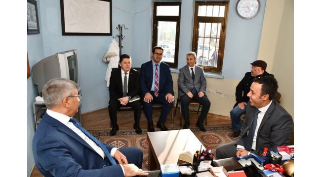 Vali Gürel Soğuksu Mahallesi'ni ziyaret etti