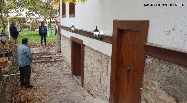 Valilikten turistlerin zehirlenmesine açıklama