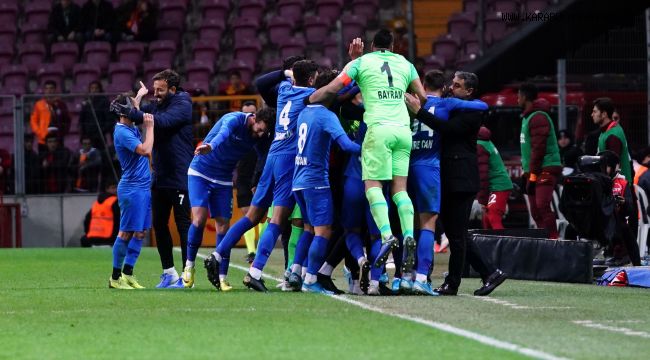 Eski Karabüksporlular Galatasaray'ı devirdi
