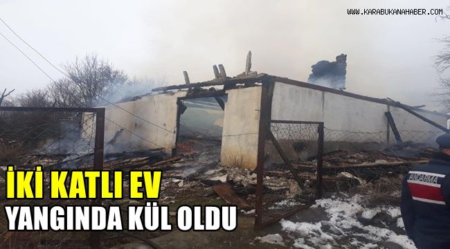 İki katlı ev yangında kül oldu