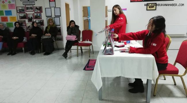 Kızılay, akran eğitimlerine devam ediyor.