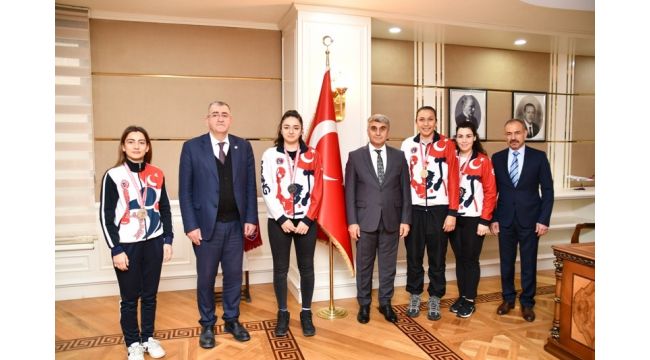 Milli sporculardan Vali Gürel'e ziyaret