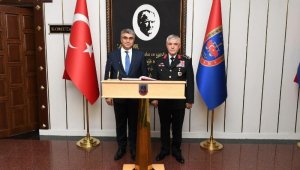 Vali Gürel'den Orgeneral Çetin'e ziyaret