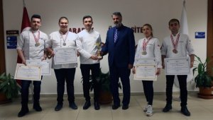 KBÜ'lü öğrenciler, Gastronomi Festivali'nden ödüllerle döndü