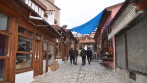 Tarihi çarşılar gün yüzüne çıktı