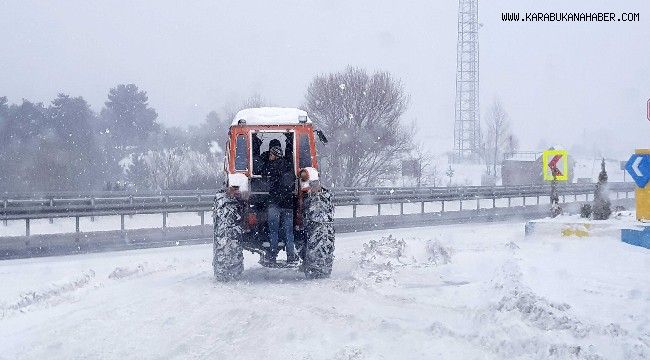 Karabük'te yüksek kesimlerde kar ve tipi etkili oluyor