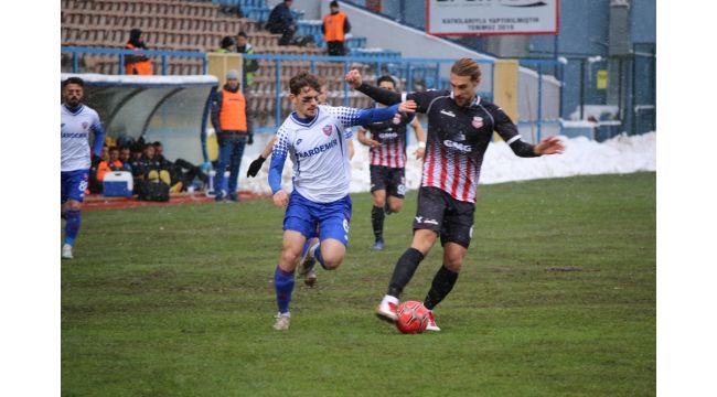 TFF 2. Lig: Kardemir Karabükspor: 0 - GMG Kastamonuspor: 0