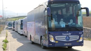 Havaalanındaki yabancı uyruklu yolcular Karabük'e getirilmeye başlandı