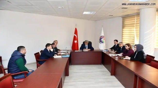 Vali Gürel, Halk Günü Toplantılarında Vatandaşları dinlemeye devam ediyor