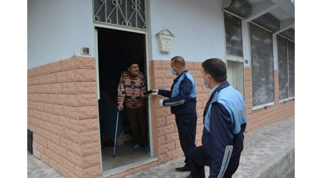 Yenice Belediyesi ekipleri yaşlıların ihtiyacını karşılıyor