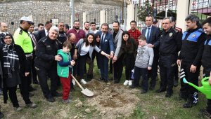 Yeşil bitki örtüsüne destek amacıyla fidan dikimi yapıldı