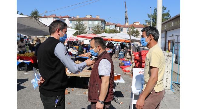 Halk pazarlarında Covid-19 tedbirleri devam ediyor