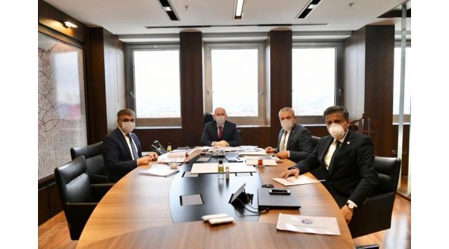 Karabük protokolünden Bakan Karaismailoğlu'na ziyaret