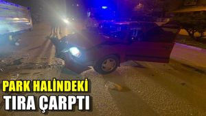 Karabük'te otomobil park halindeki tıra çarptı: 4 yaralı