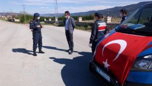 Kaymakam Ürkmezer giriş ve çıkışları kısıtlanan köyleri denetledi