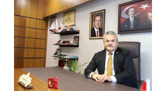 Milletvekili Ünal'dan 1 Mayıs kutlaması