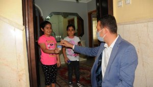 Kaymakamdan 10 bin çocuğa bayram harçlığı