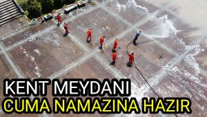 Kent meydanı cuma namazına hazır