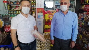 Mahalle muhtarından örnek davranış