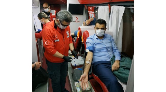 Safranbolu'da öğretmenlerden kan bağışı