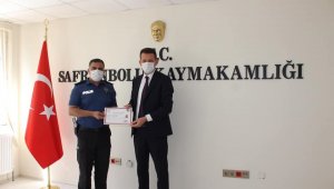 Kaymakamdan vefa grubunda görevli polislere belge