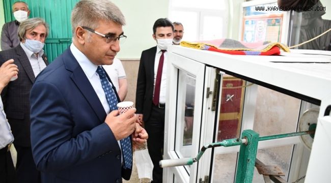 Vali Gürel, Eskipazar'da türbe ve hamamlarda incelemelerde bulundu.