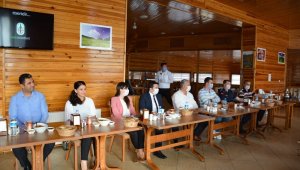 Yenice İlçe Jandarma Komutanına veda yemeği yapıldı
