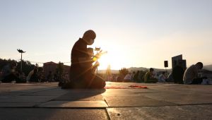 Karabük'te Kurban Bayramı namazı meydanda kılındı
