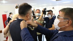 Karabük'te polislere rütbe takıldı