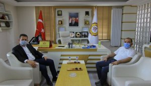 Kaymakam Ürkmezer'den TSO'ya veda ziyareti