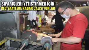 Siparişleri yetiştirmek için geç saatlere kadar çalışıyorlar