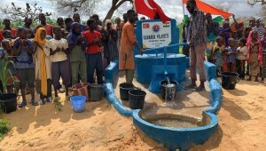 Başkan Vergili ve iş adamlarının katkılarıyla Afrika'da su kuyusu açtırıldı