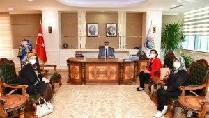 Karabük El Emeği Kadın Kooperatifinden Vali Gürel'e ziyaret
