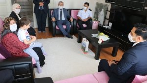 Kaymakam Erdem ilk ziyaretini şehit ailelerine yaptı