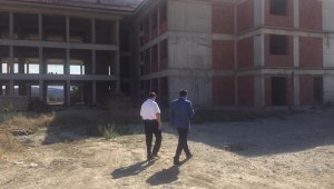 Kaymakam okul inşaatlarını inceledi