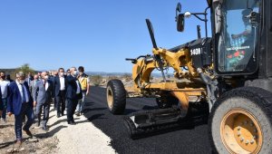Köy yolları asfalta kavuştu