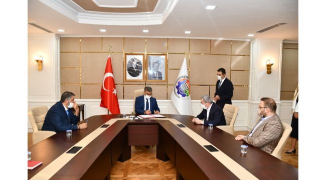 Plastik atıklar değerli madde ve enerjiye dönüşecek