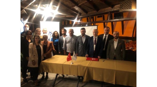 Teknokent'e katılan yeni firmalarla imzalar atıldı